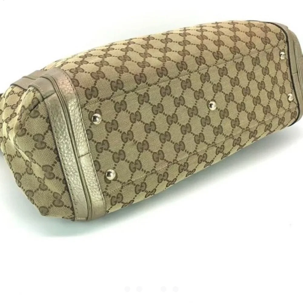 Gucci Beige and Brown Monogram Tote, like new with certificate - Picture 4 of 10